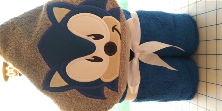 Sonic Hedgehog Hooded Towel